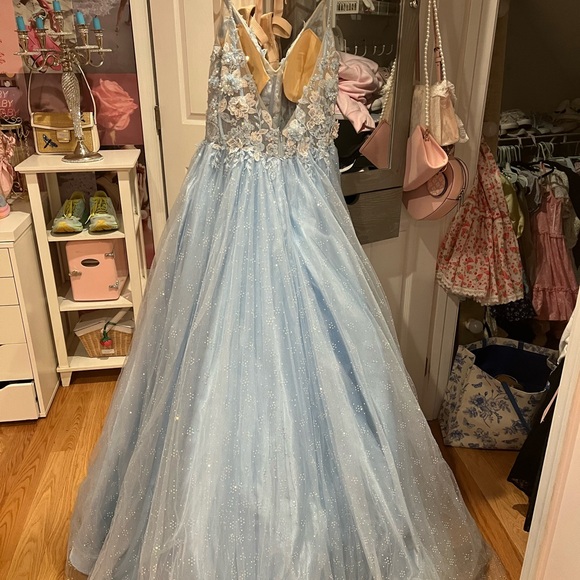 Sherri Hill Embellished Sparkly Blue Prom/Ballgown Dress - Picture 16 of 16